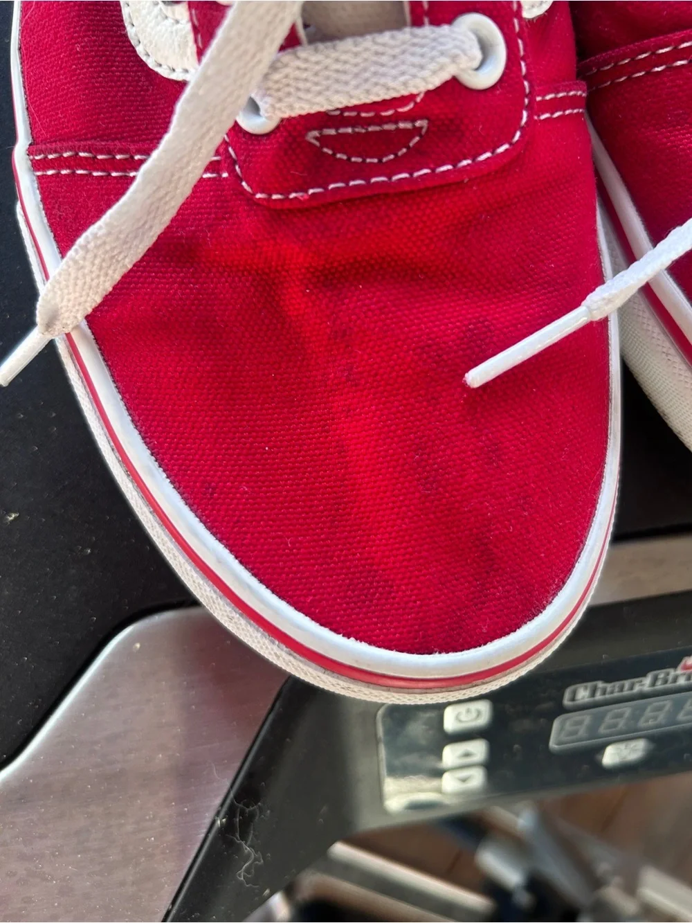 Vans White and Red Low-Top Sneakers Men’s
